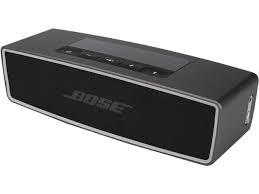 Bose SoundLink Mini speaker II Carbon (Wireless, Bluetooth connectivity, 10 Watts Audio, 668 g weight, 3.5mm Audio jack, 10 Hours battery backup)