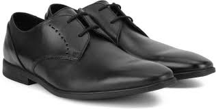 Clarks Bampton Lace Formal Shoes for Men (Black Soft leather, Lace-up closure, Sleek profile)