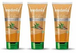 Medimix Anti Tan Ayurvedic Face Wash (100 ml, cleanses the skin, cleanses the skin, Ingredients- Aloe Vera, Tanaka)